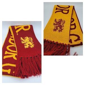 Harry Potter Universal Studio Gryffindor Embroidered Reversible Scarf #1346